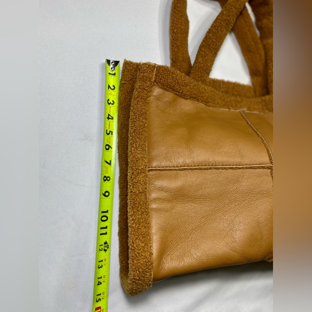 Tan Sherpa tote Bag LIKE DREAMS Women Soft Sherpa Tote Vintage Vegan leather - Picture 14 of 17